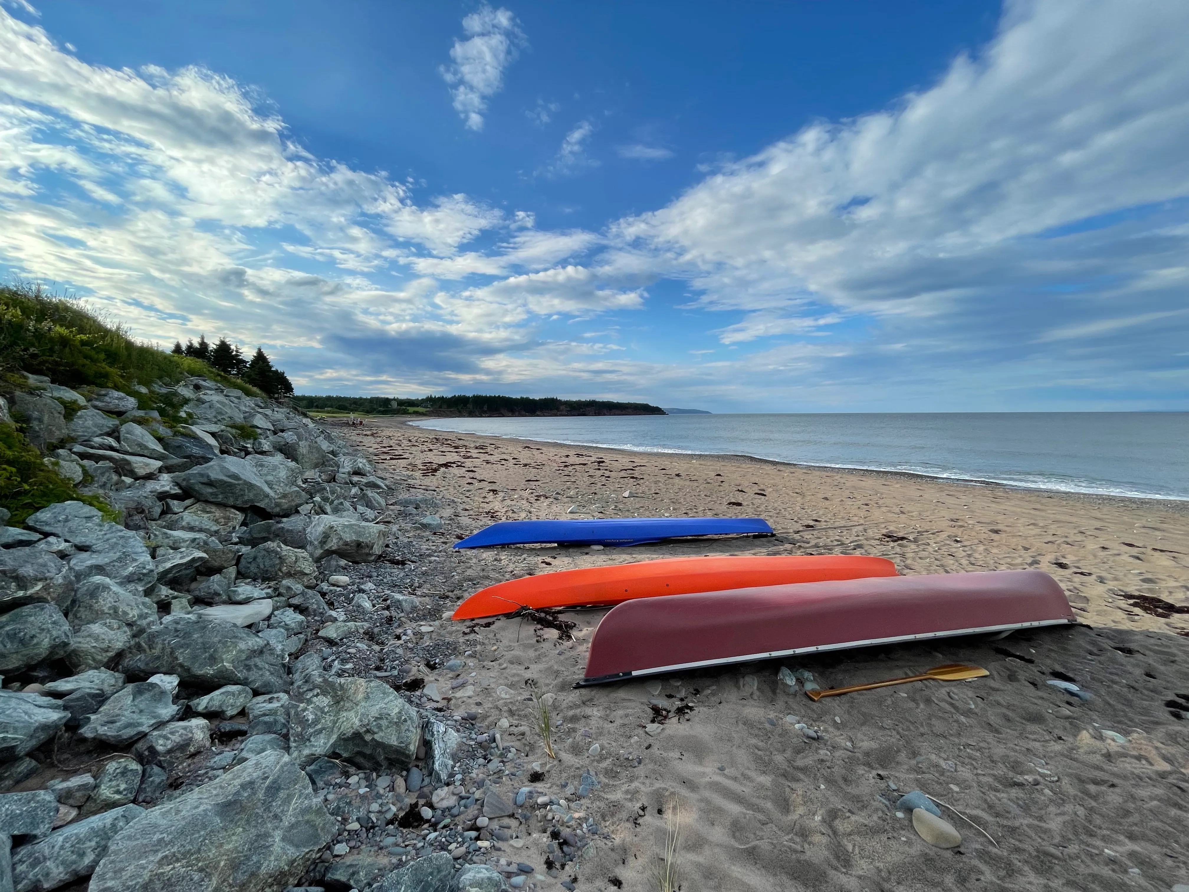 Canoes background